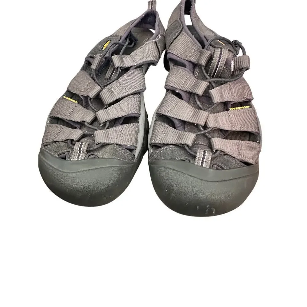 KEEN Men's Gray Newport H2 Leather Flats Sandals Size 9.5